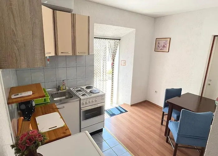 Stella Maris - B * Polače